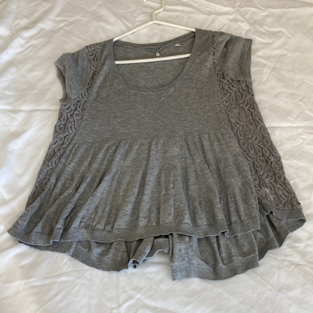 Knitted & Knotted Cotton Grey Blouse.  DAMAGED. Size Medium